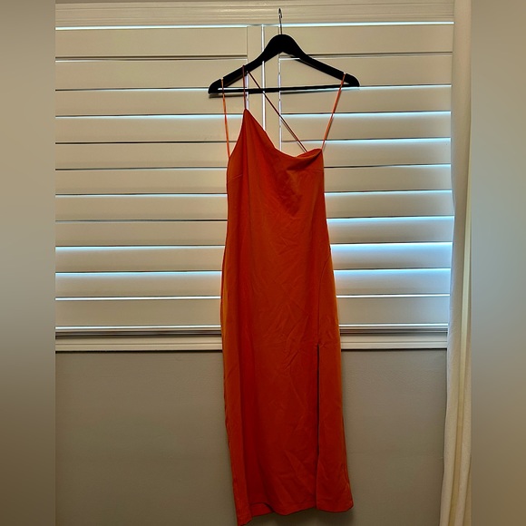 Dynamite Dresses & Skirts - Dynamite Women’s Asymmetrical Open Back Midi Dress (S)